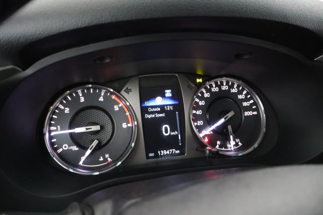 TOYOTA Hilux 2022