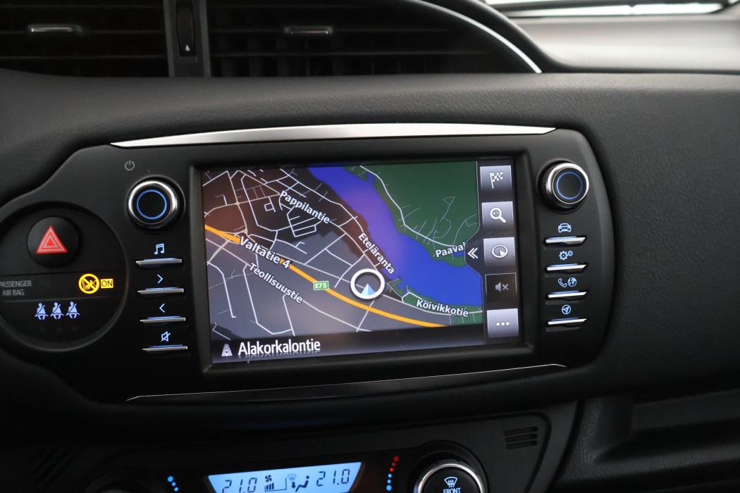 TOYOTA Yaris 2019