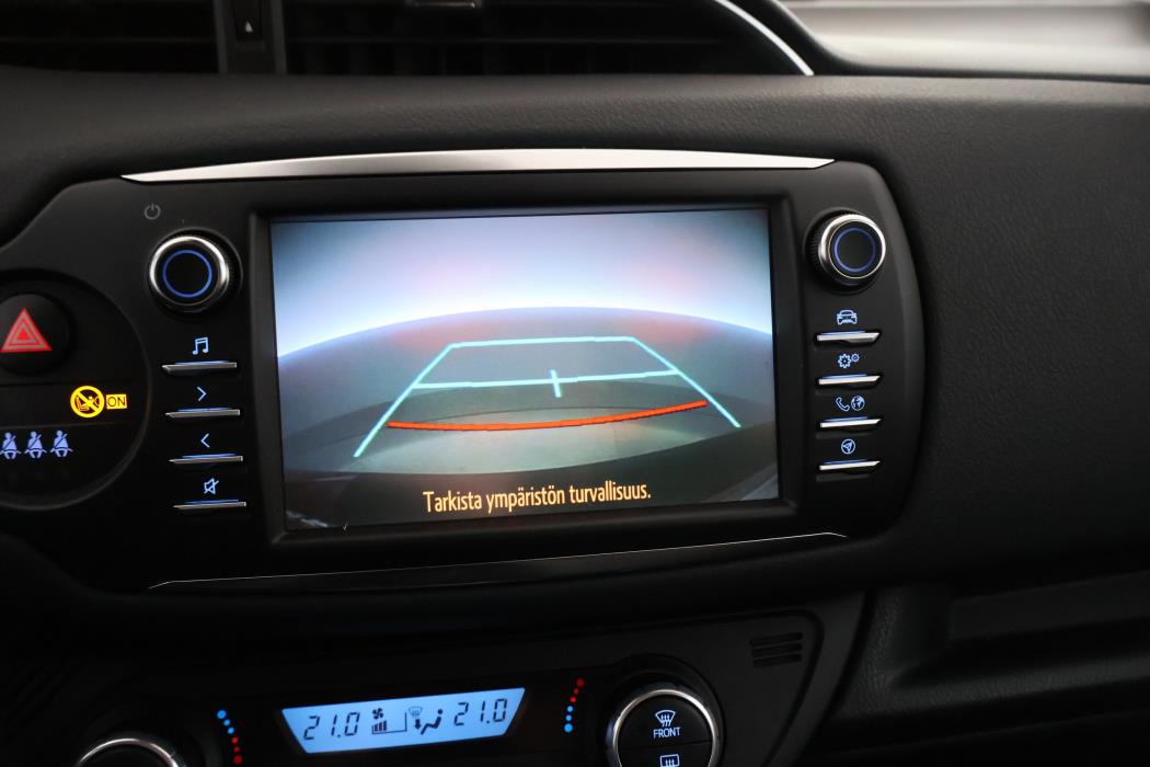 TOYOTA Yaris 2019