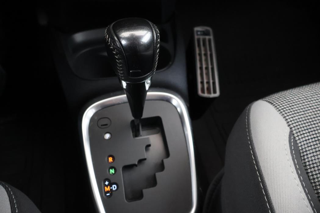 TOYOTA Yaris 2019