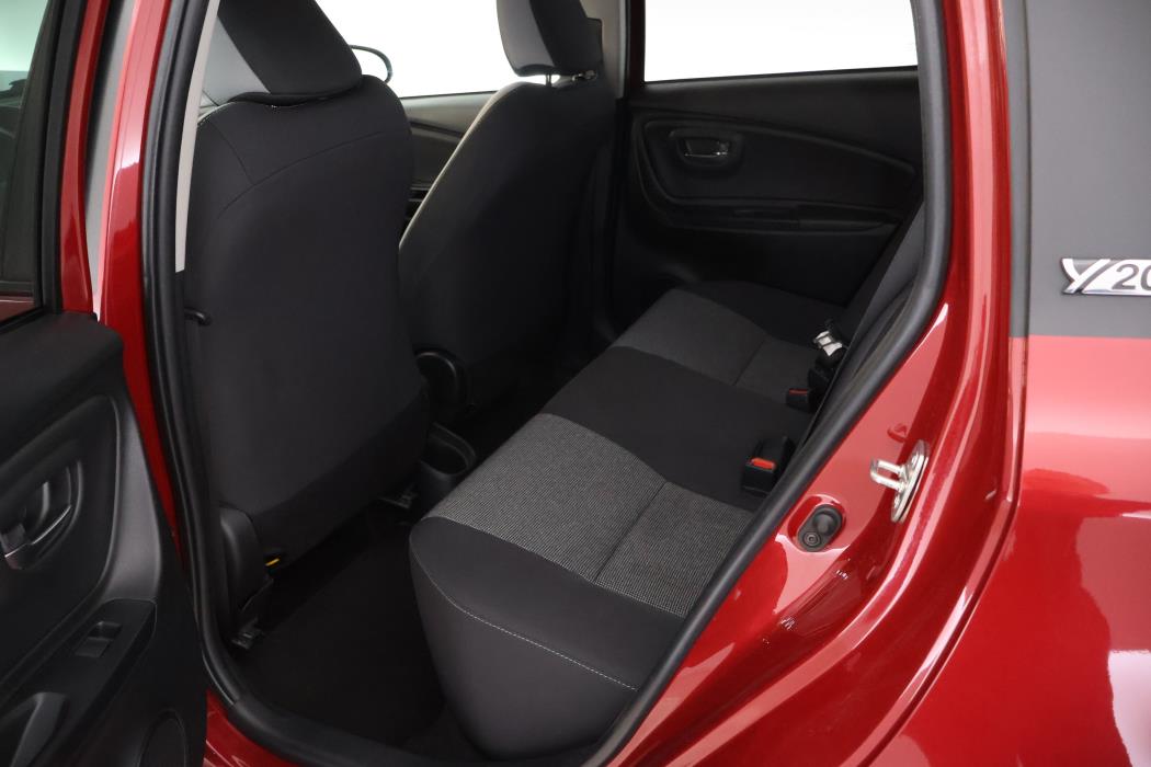 TOYOTA Yaris 2019