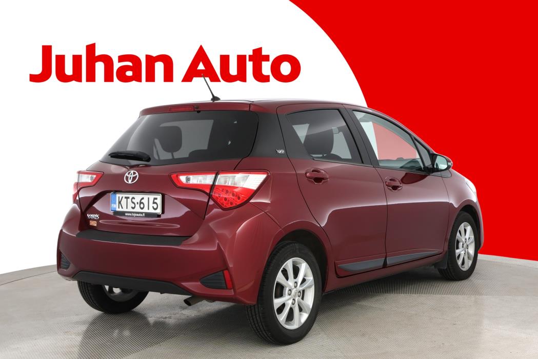TOYOTA Yaris 2019