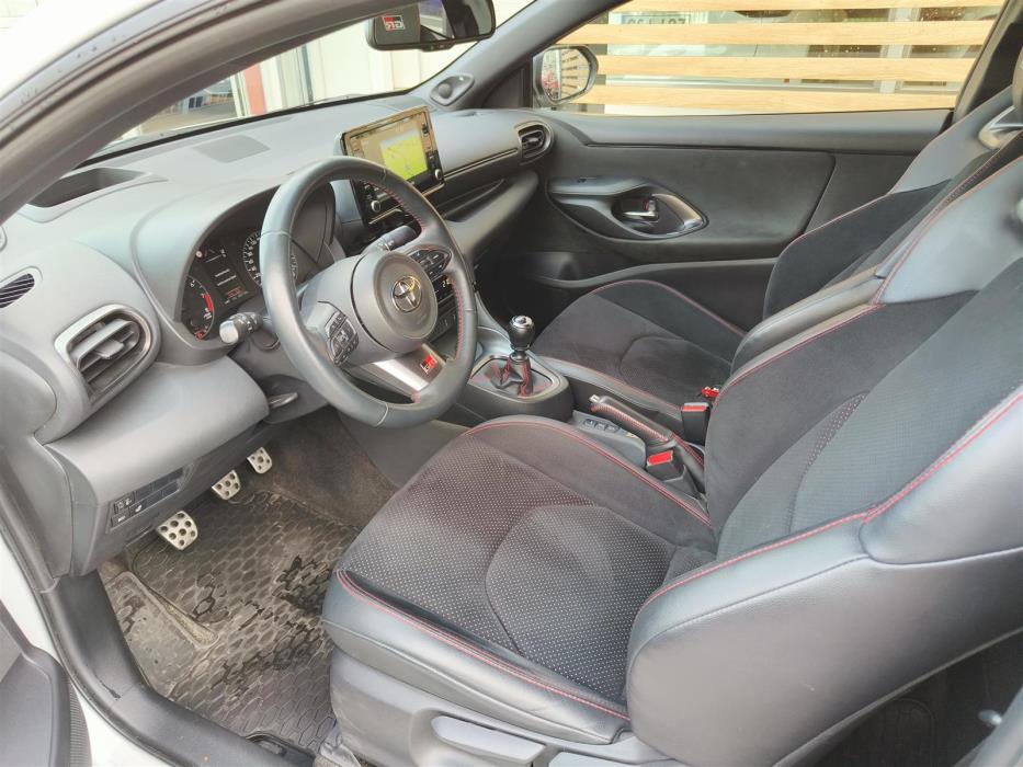 TOYOTA GR Yaris 2021
