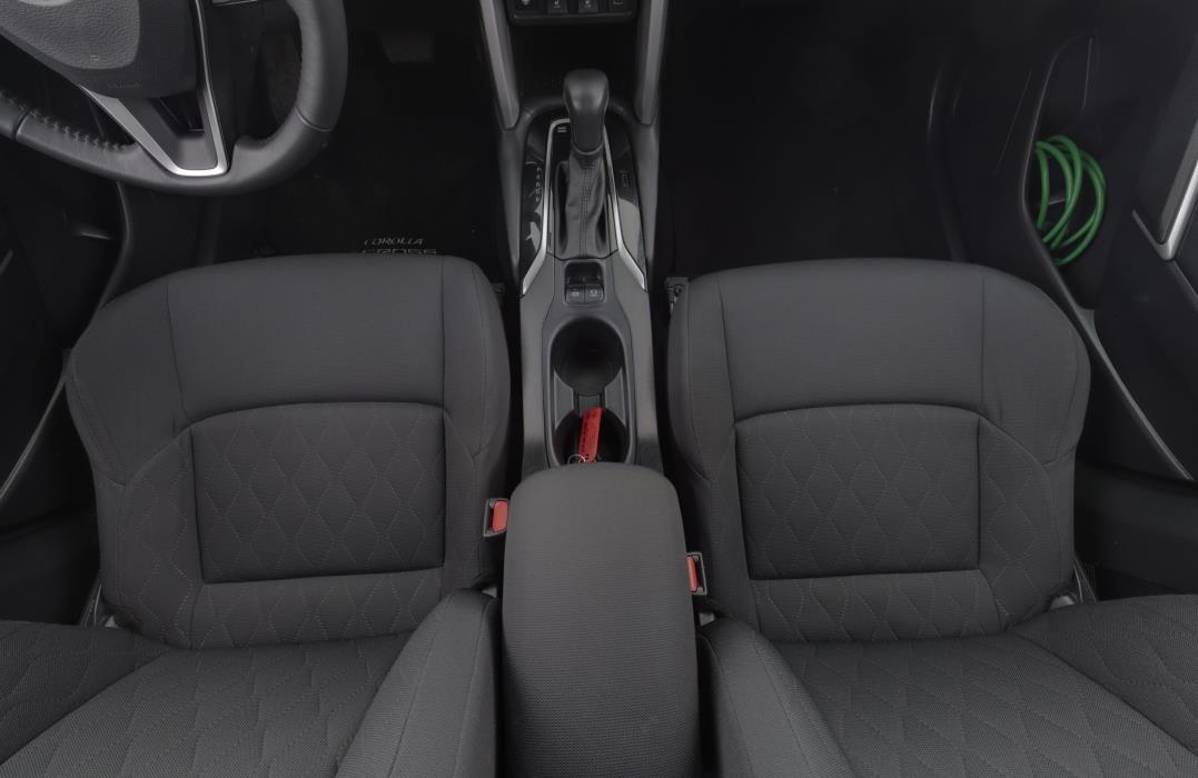 TOYOTA Corolla Cross 2024