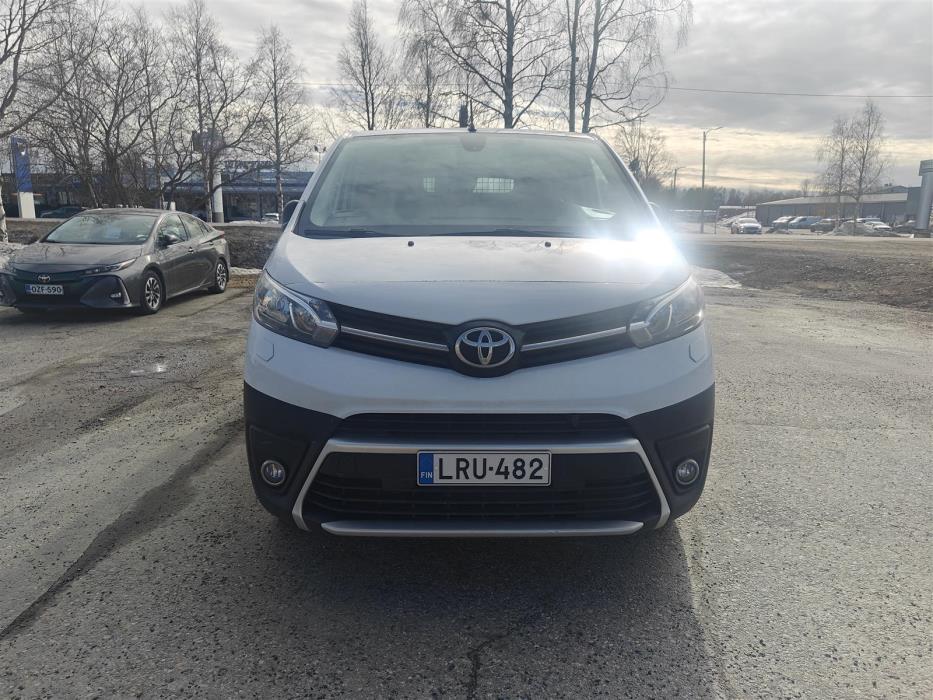 TOYOTA Proace 2023
