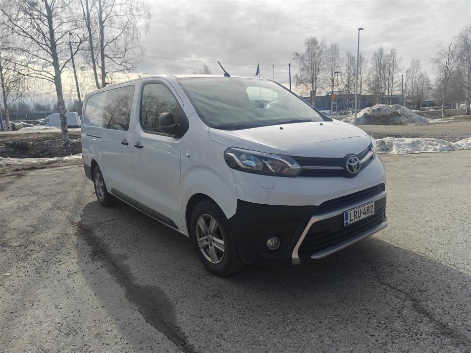 TOYOTA Proace 2023