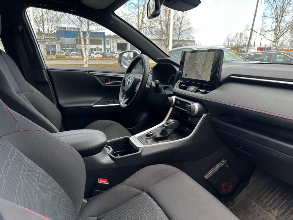 TOYOTA RAV4 Plug-in 2025