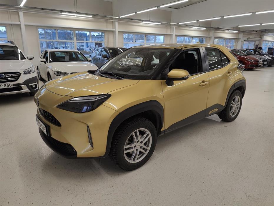 TOYOTA Yaris Cross 2023