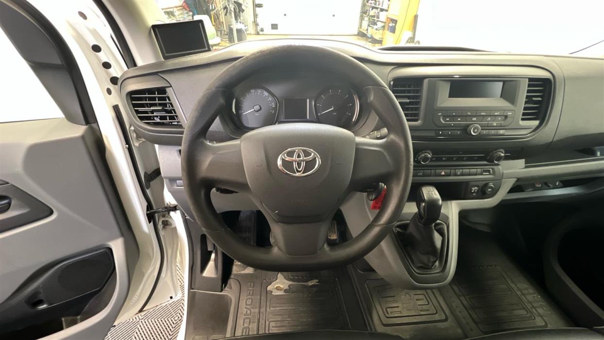 TOYOTA Proace 2018