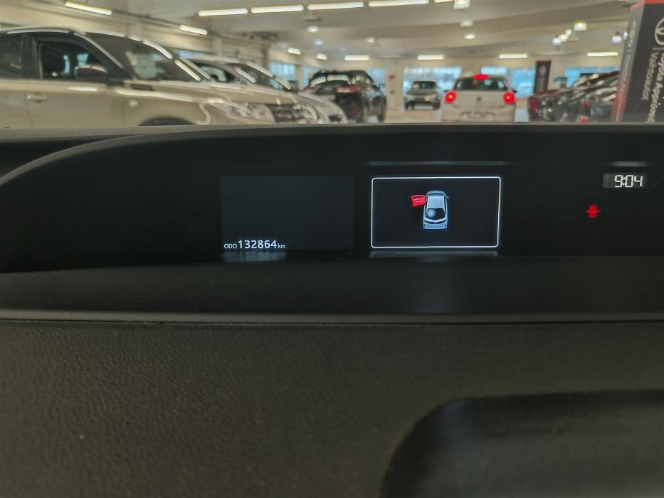 TOYOTA Prius Plug-in 2017