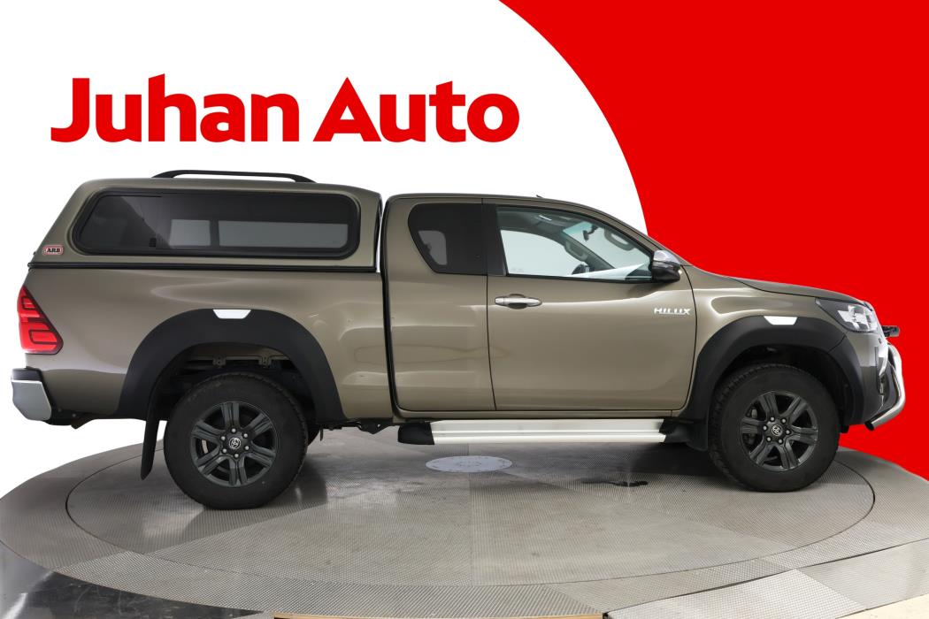TOYOTA Hilux 2021