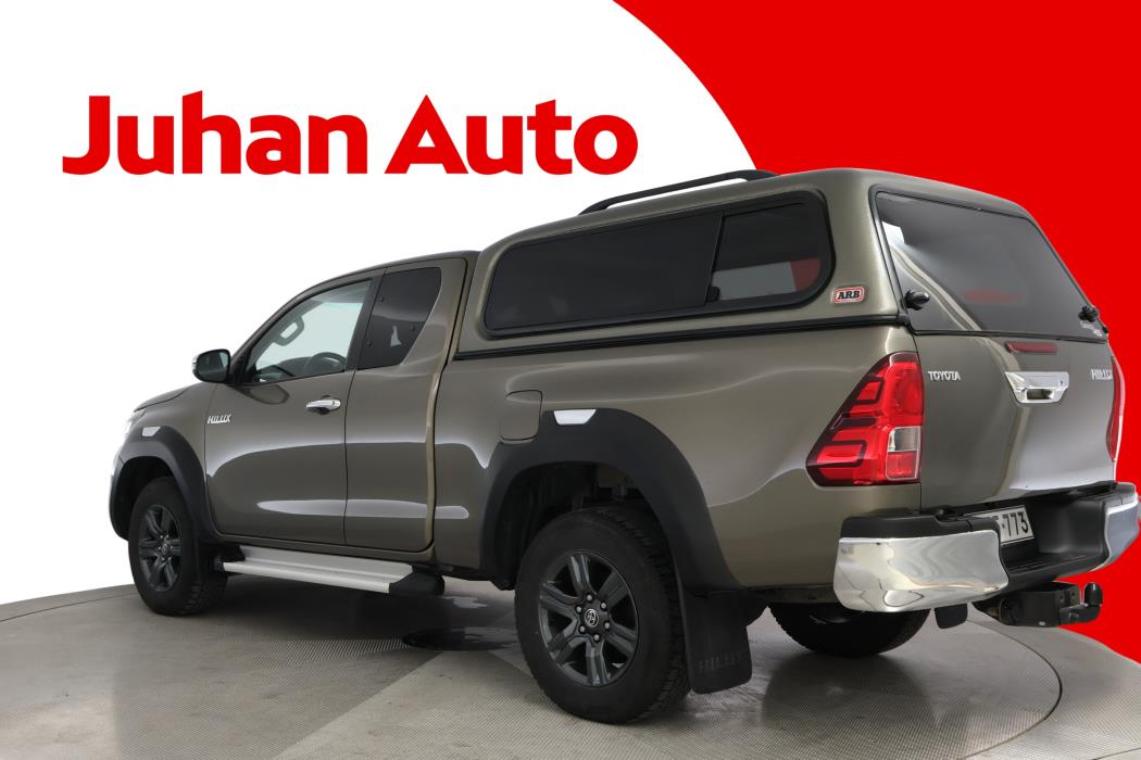 TOYOTA Hilux 2021