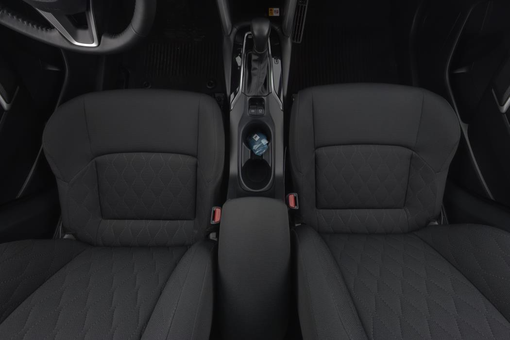 TOYOTA Corolla Cross 2023
