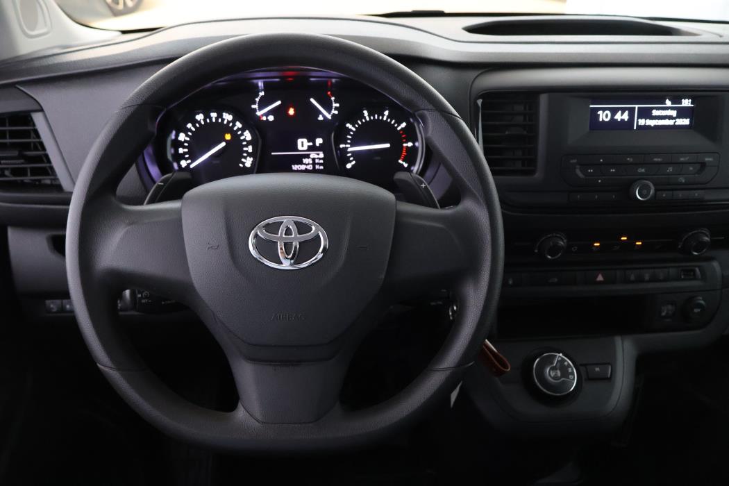 TOYOTA PROACE 2023
