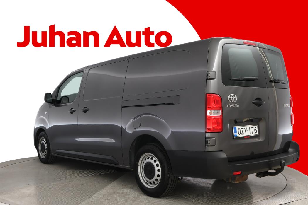 TOYOTA PROACE 2023