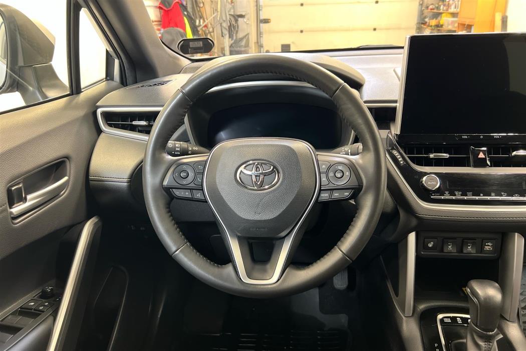 TOYOTA Corolla Cross 2023