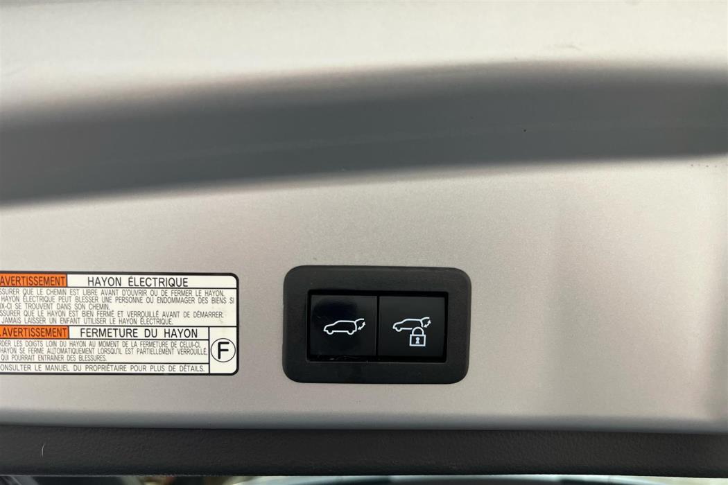 TOYOTA Corolla Cross 2023