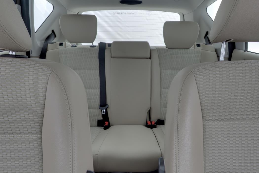 MERCEDES-BENZ A 2011