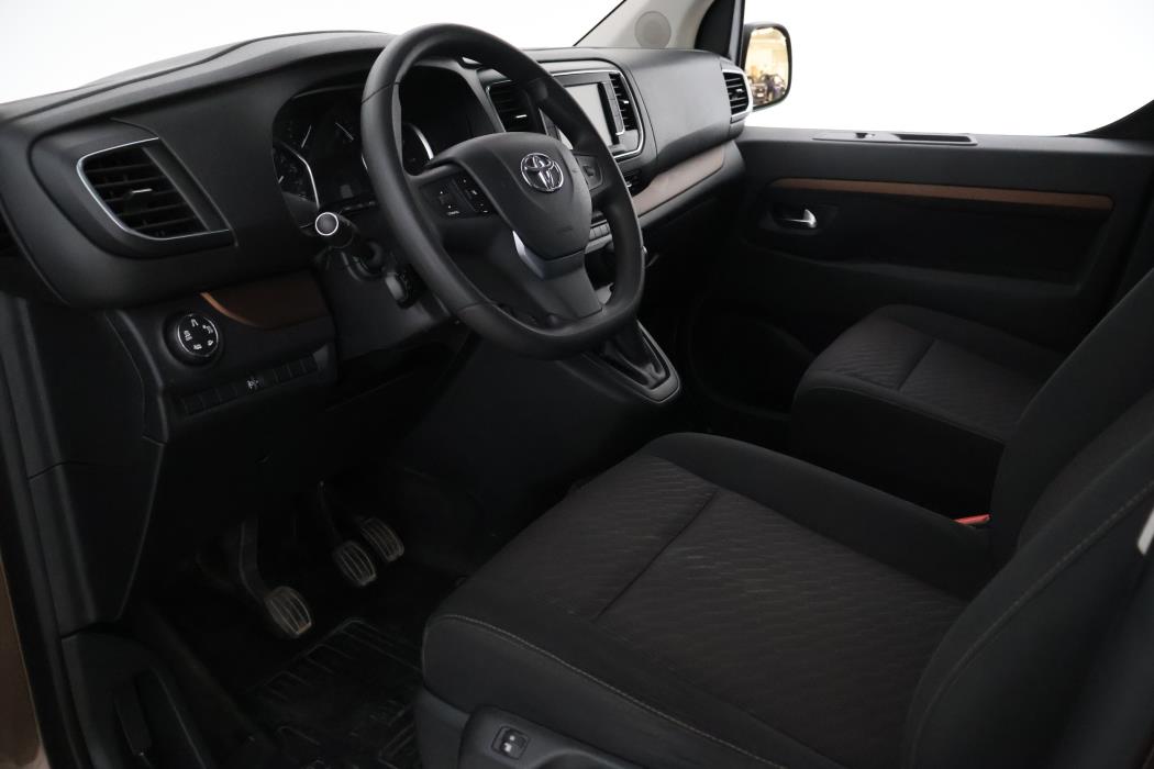 TOYOTA Proace Verso 2017