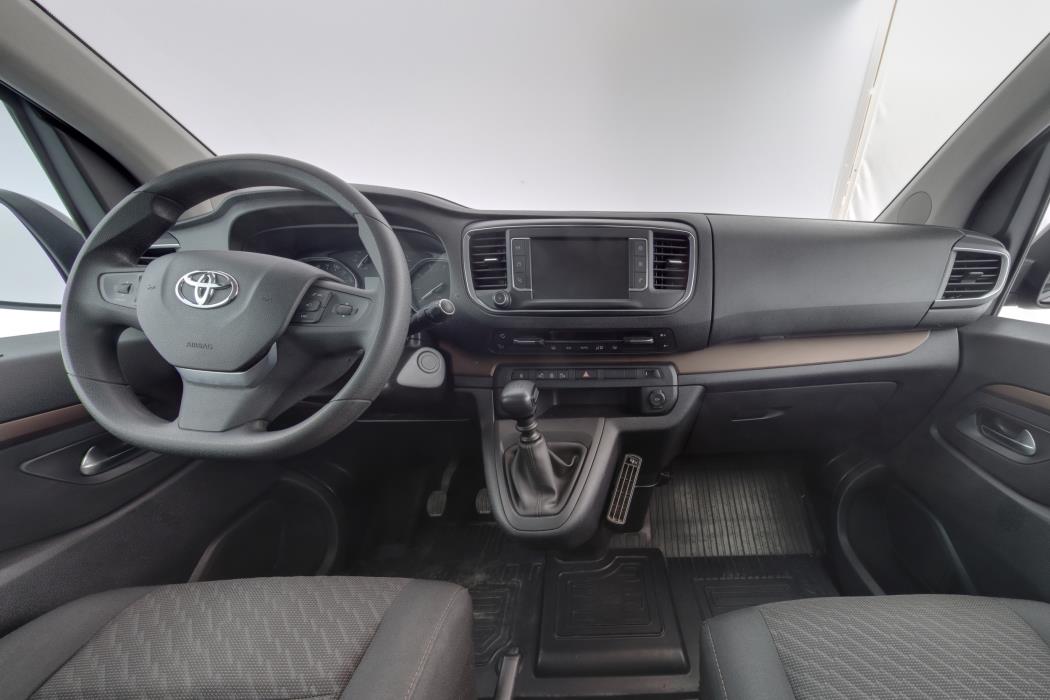 TOYOTA Proace Verso 2017