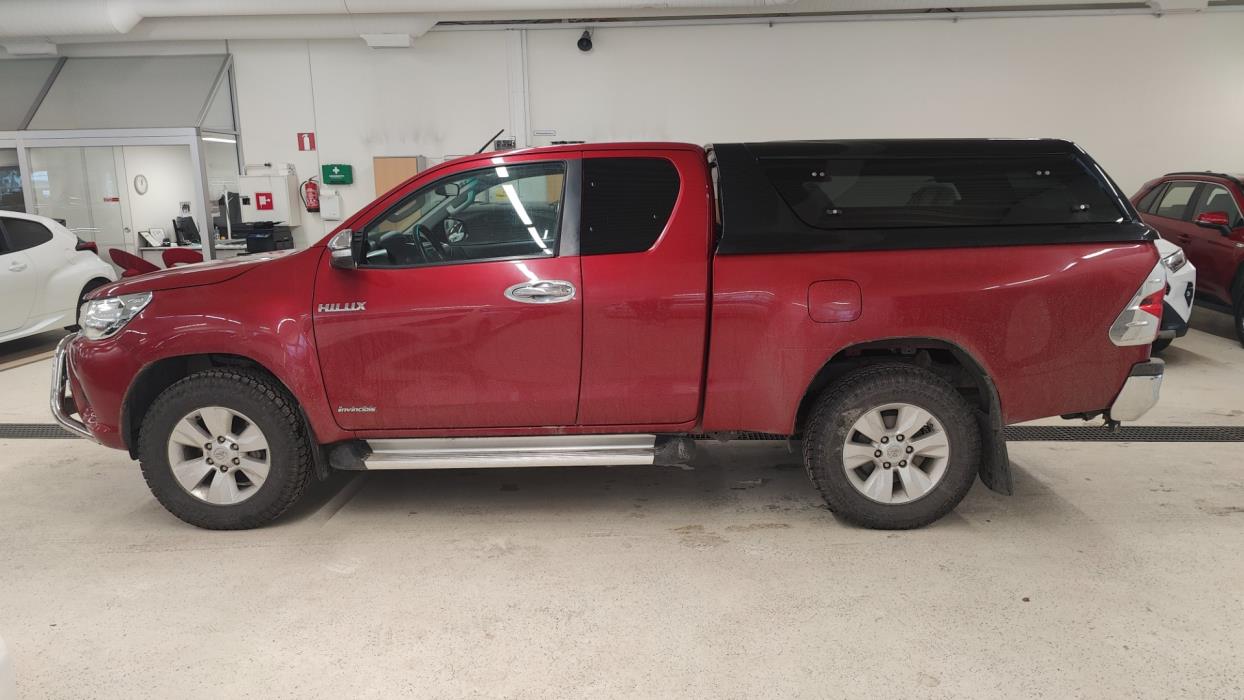 TOYOTA Hilux 2017