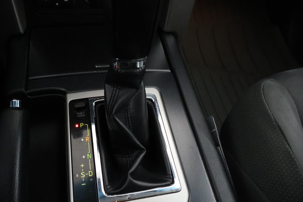 Toyota Land Cruiser 2011