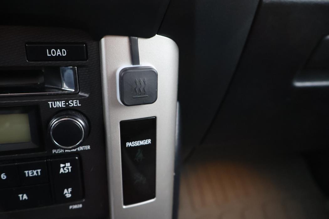 Toyota Land Cruiser 2011