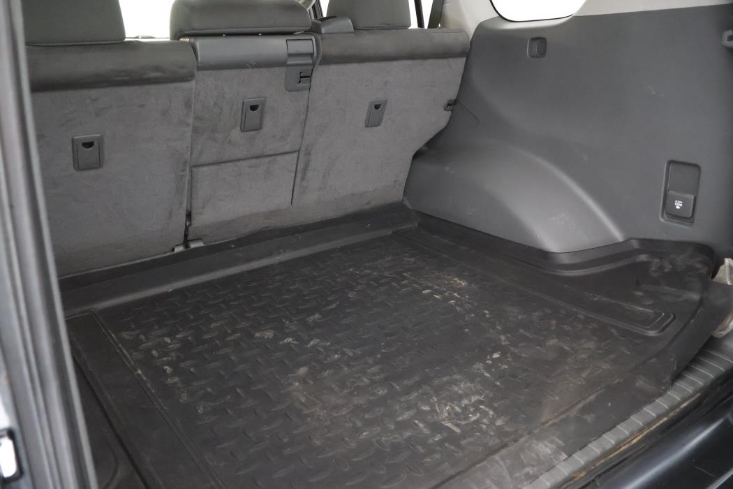 Toyota Land Cruiser 2011
