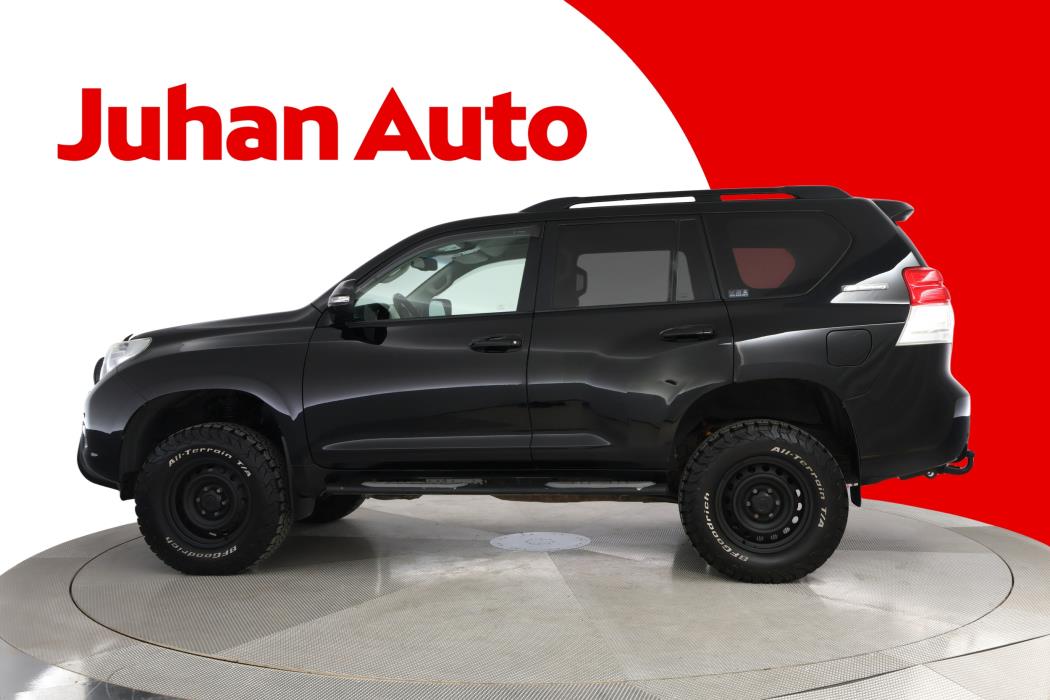 Toyota Land Cruiser 2011