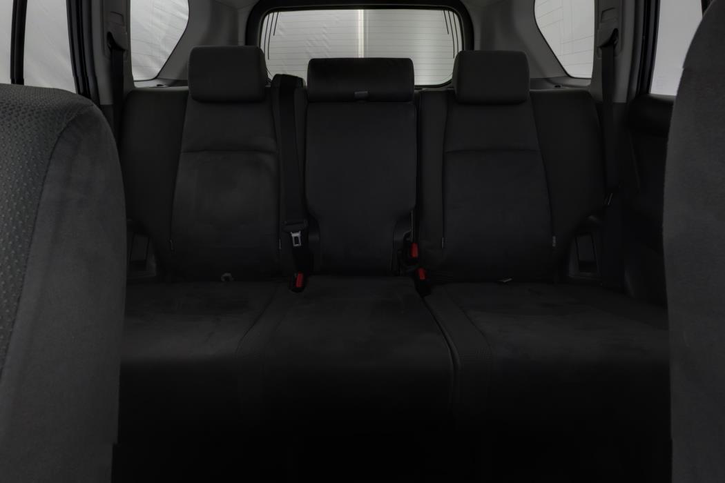 Toyota Land Cruiser 2011