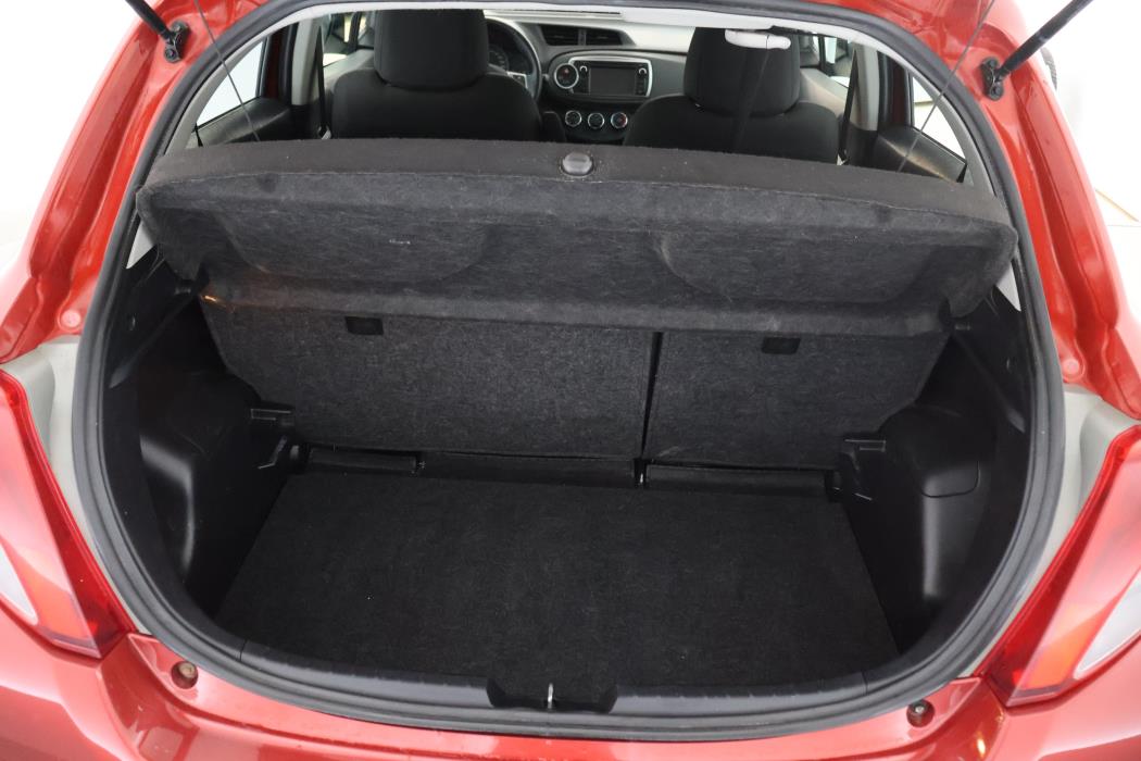 TOYOTA Yaris 2012
