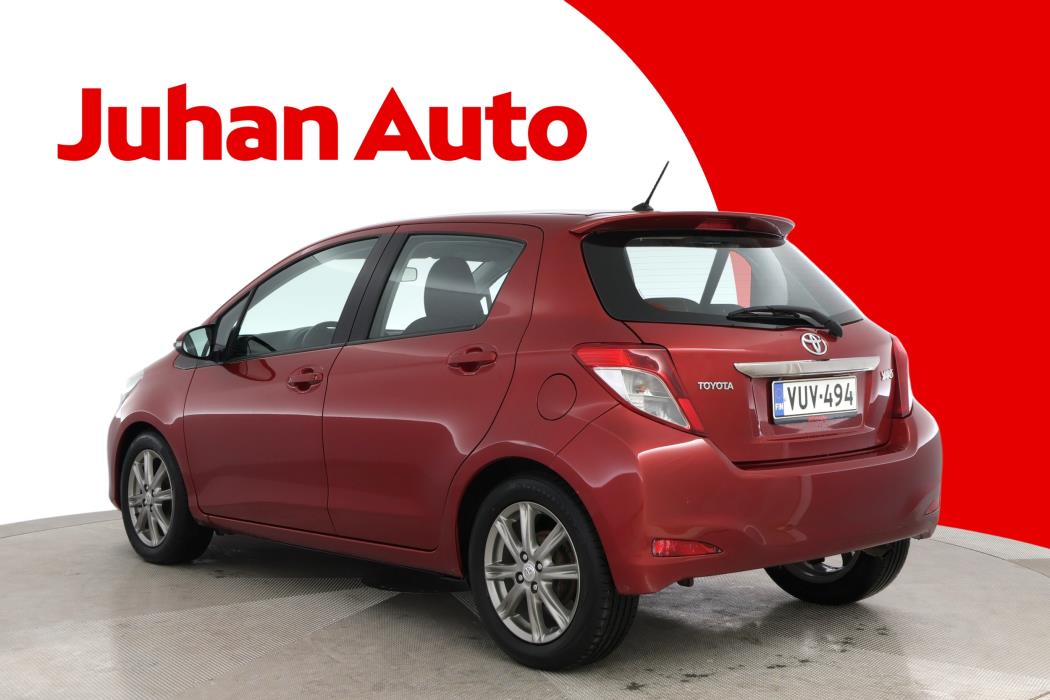 TOYOTA Yaris 2012