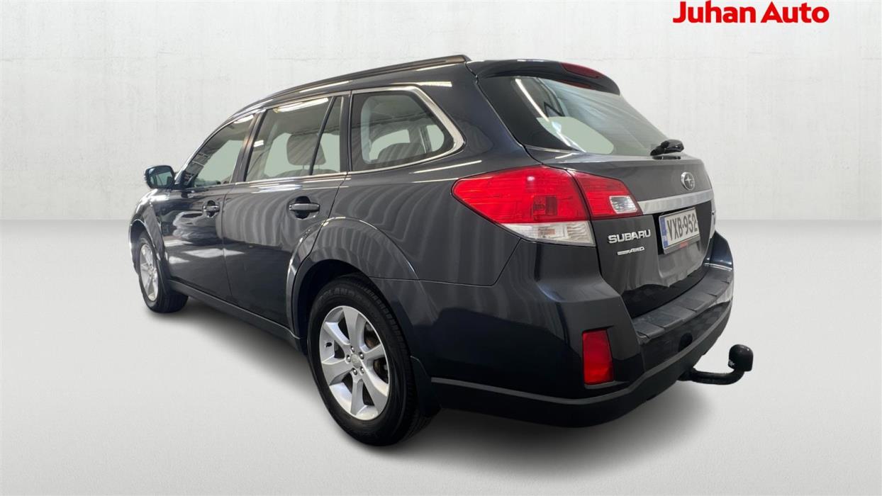 SUBARU OUTBACK 2013