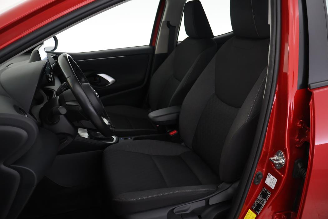 TOYOTA Yaris 2023