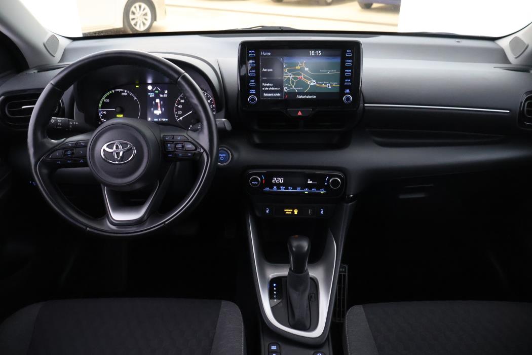 TOYOTA Yaris 2023