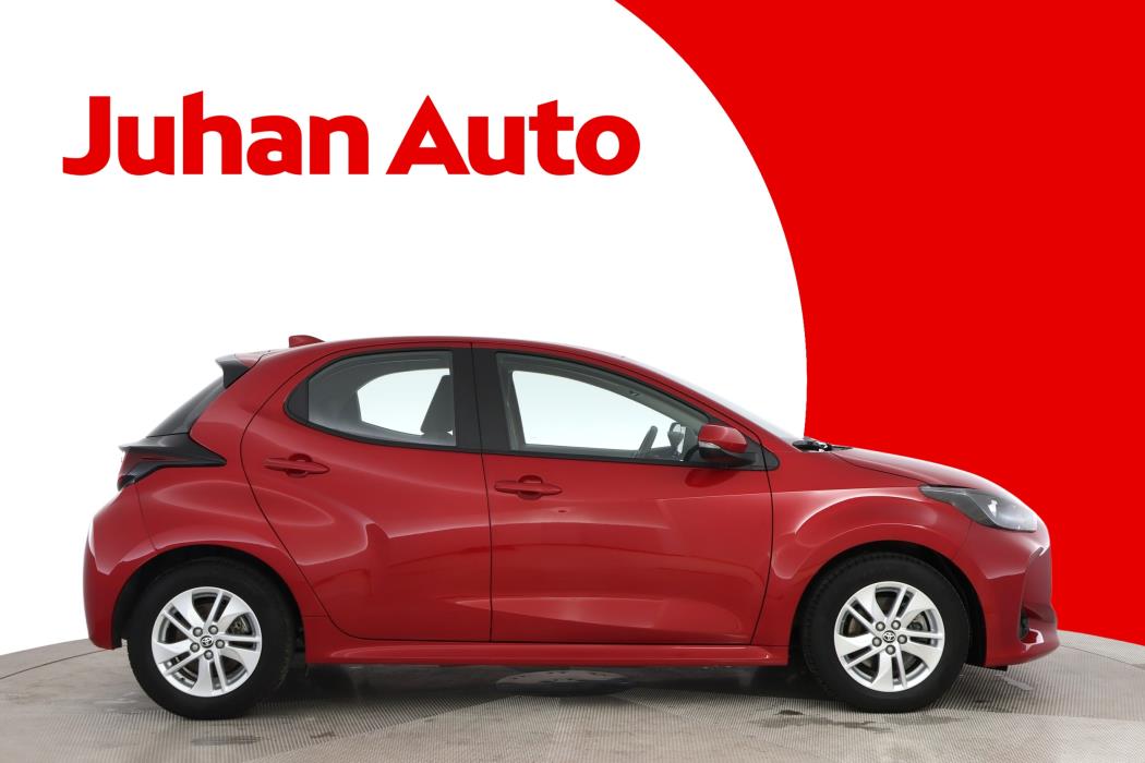 TOYOTA Yaris 2023