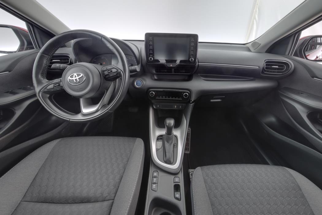 TOYOTA Yaris 2023