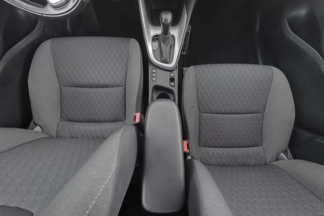 TOYOTA Yaris 2023