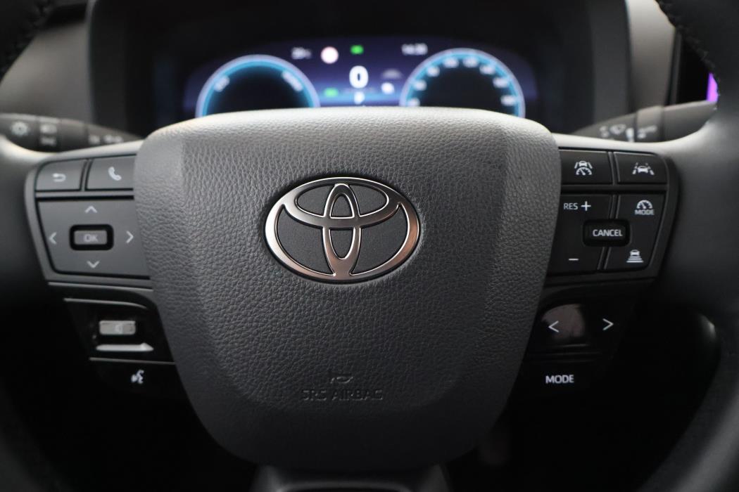 TOYOTA C-HR 2024