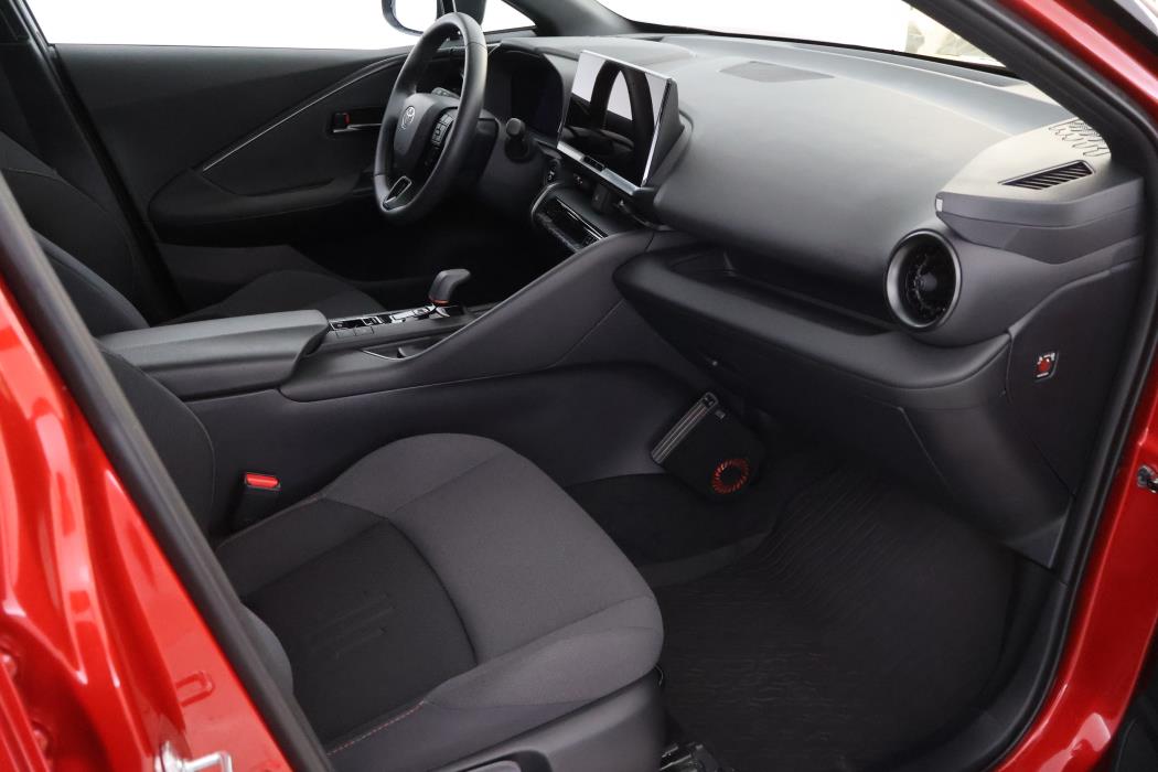 TOYOTA C-HR 2024