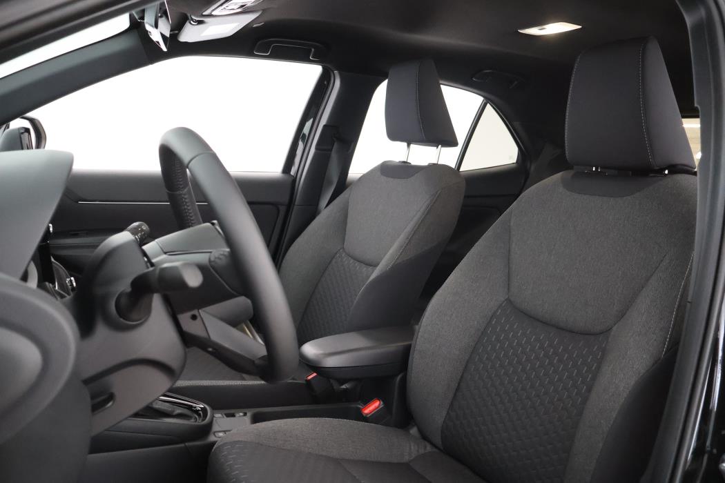 TOYOTA Yaris Cross 2026