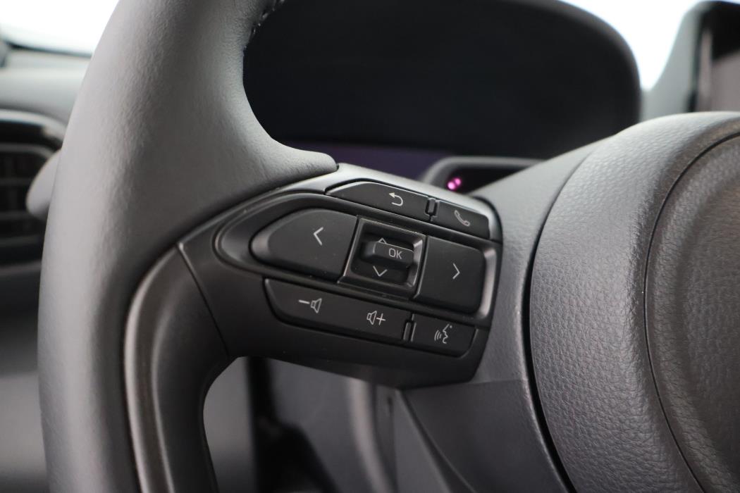 TOYOTA Yaris Cross 2026