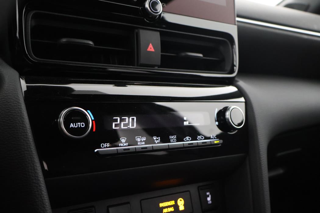 TOYOTA Yaris Cross 2026
