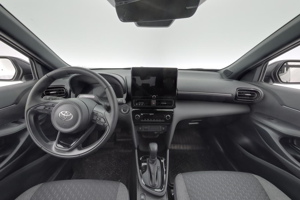 TOYOTA Yaris Cross 2026