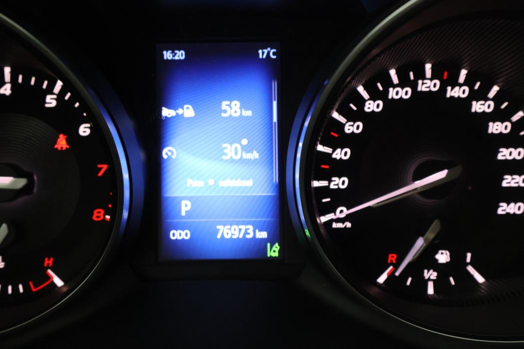 TOYOTA Avensis 2018