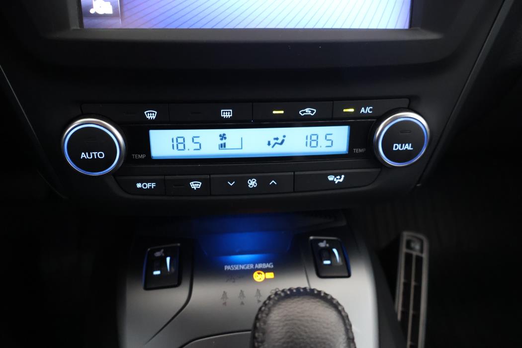 TOYOTA Avensis 2018