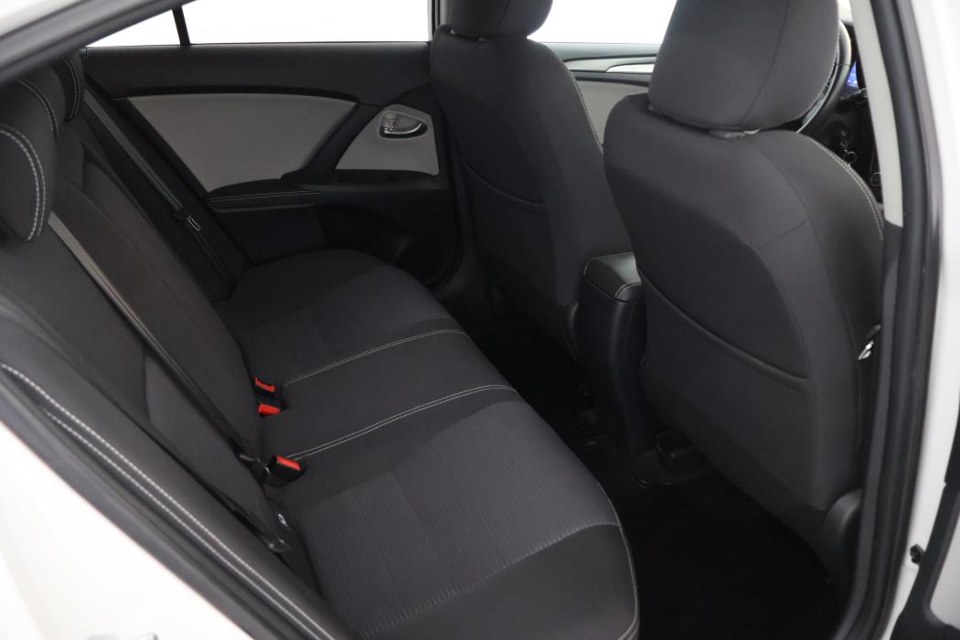 TOYOTA Avensis 2018