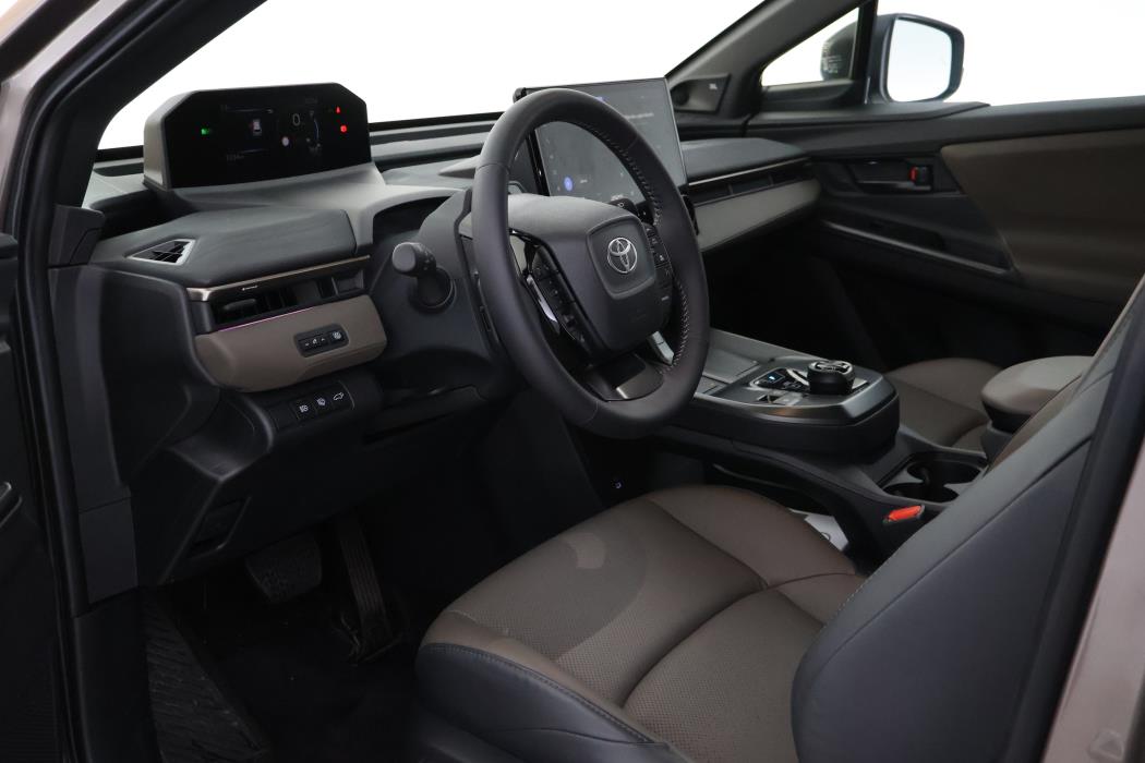 TOYOTA bZ4X Touring 2026