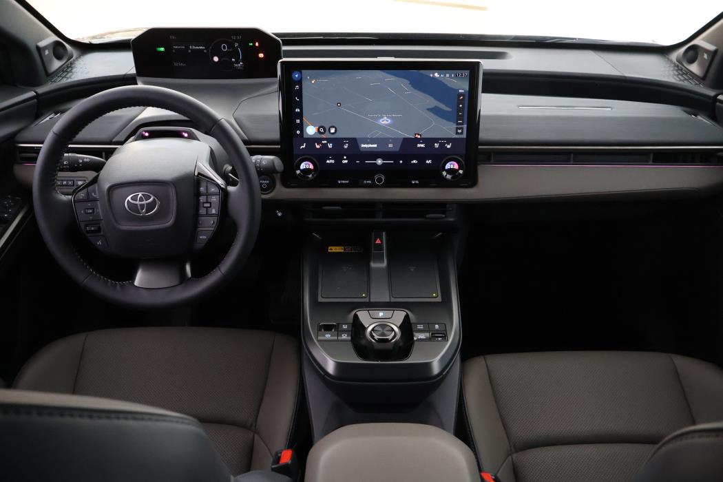 TOYOTA bZ4X Touring 2026
