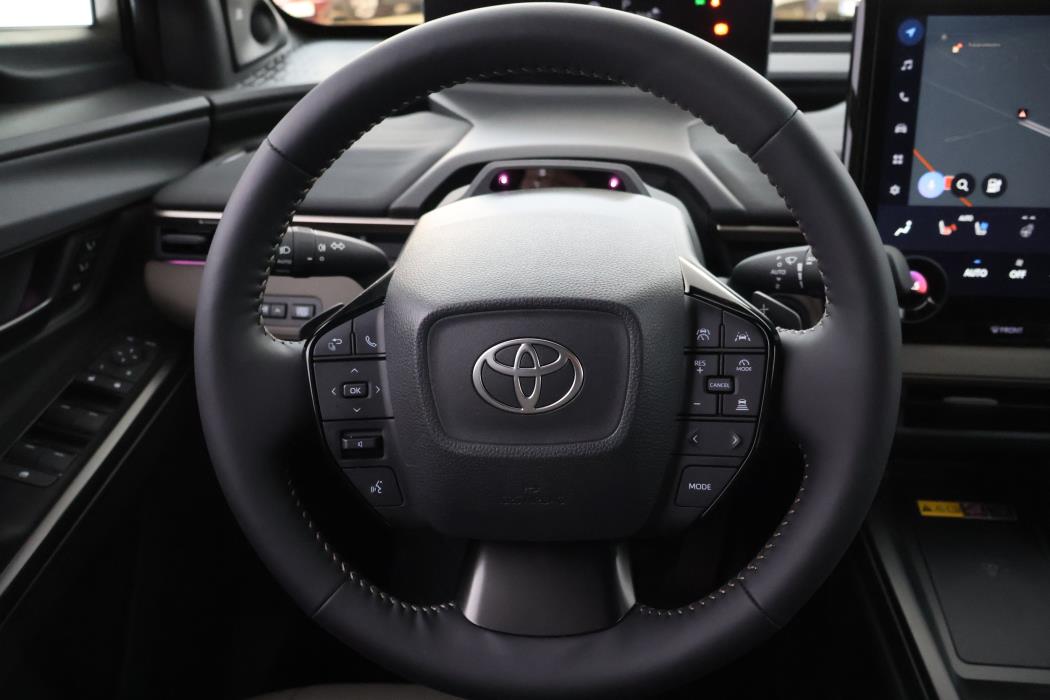 TOYOTA bZ4X Touring 2026